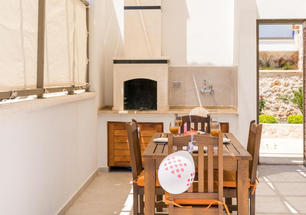 Villa 2 Sleeps 4 Isolated Honeymoon-Villa Sardunya Kaş Luaran gambar