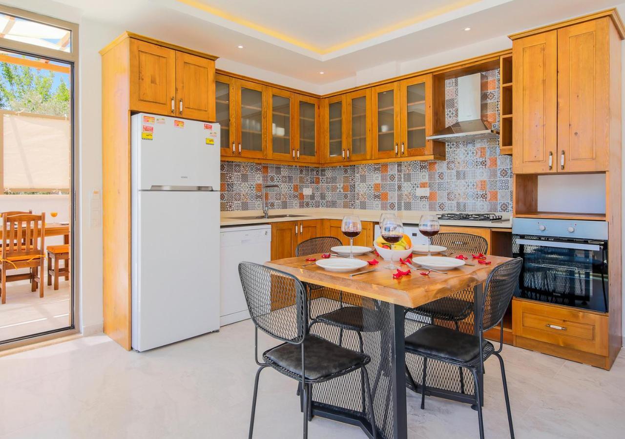 Villa 2 Sleeps 4 Isolated Honeymoon-Villa Sardunya Kaş Luaran gambar